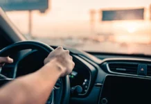 டெல்லியில் அரசு சார்பில் வாடகை கார் சேவை