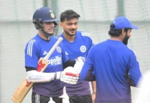 தாக்குப் பிடிக்குமா மே.இ. தீவுகள் அணி?