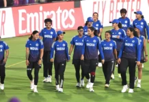 இந்திய ஆடவர் கிரிக்கெட் அணியை பின்தொடரும் மகளிர் அணி