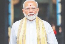 உணர்வு விளக்குகளை ஏற்றுவோம்:மோடி தீபாவளி வாழ்த்து