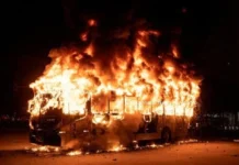 42 இந்தியர்கள் உயிரோடு தகனம்