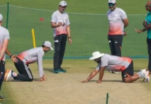 13 ஆண்டுகளுக்கு பிறகு டெஸ்ட்டில் இந்திய அணி எடுத்த ஆயுதம்