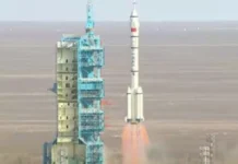 விண்வெளியில் சிக்கிய வீரர்களை மீட்க புறப்பட்டது சீனாவின் ஷென்சோ – 22