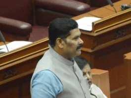 கன்னட மொழி பெயர் பலகைகள்ஒரு மாதத்திற்குள் செயல்படுத்த நடவடிக்கை