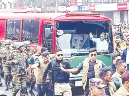 வங்கதேச அரசியலில் முக்கிய திருப்பம்: கலீதா ஜியா மகன் நாடு திரும்பினார்