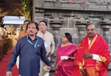 விண்ணில் பாய்கிறது அமெரிக்க செயற்கைக்கோள்; இஸ்ரோ தலைவர் திருப்பதியில் வழிபாடு