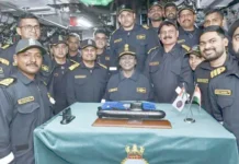 நீர்மூழ்கி கப்பலில் பயணித்து ஜனாதிபதி முர்மு சாதனை