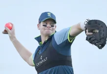 அடிலெய்டில் திடீர் திருப்பம்: ஸ்மித் விலகல், கவாஜா சேர்ப்பு!