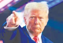 30க்கும் மேற்பட்ட நாடுகளுக்கு பயணத் தடையை விரிவுபடுத்த அமெரிக்கா பரிசீலனை