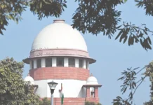 விசாரணையில் அத்துமீறிய விவகாரம் – மம்தா பானர்ஜிக்கு உச்ச நீதிமன்றம் நோட்டீஸ்