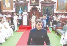 தமிழக சட்டசபையில் உரை வாசிக்காமல் கவர்னர் வெளிநடப்பு