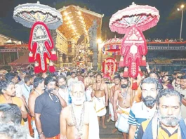 சபரிமலையில் குருதி பூஜையுடன் மகரஜோதி தொடர்பான அனைத்து வழிபாடும் நிறைவு