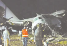 ரூபாய் நோட்டுகளை ஏற்றிச் சென்ற விமானம் விழுந்து 15 பேர் பலி