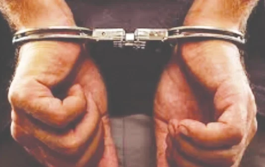 தங்கை காதலன் இருவரை குடிபோதையில் வெட்டி கொன்ற நபர் கைது