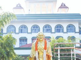 பணம் கொடுக்காமல் கருவாடு வாங்கிய போலீஸ் இன்ஸ்பெக்டர் மீது நடவடிக்கை