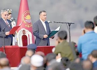 வங்கதேசத்தின் புதிய பிரதமராக தாரிக் ரஹ்மான் பதவியேற்றார்