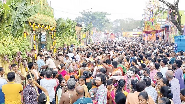 இரவீஸ்வரர் கோயில் கும்பாபிஷேகம் கோலாகலம்: