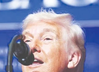 இந்தியா, பாகிஸ்தானுக்கு 200% வரி விதிப்பேன் என கூறி போரை நிறுத்தினேன்” – ட்ரம்ப்