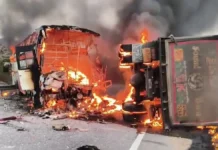 பஸ் பற்றி எரிந்து 10 பயணிகள் உயிரோடு தகனம்