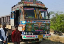 சித்தூர் அருகே விபத்து: கர்நாடகத்தை சேர்ந்த 5 பேர் பலி