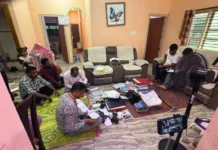 10 லஞ்ச அதிகாரிகள் சிக்கினர்