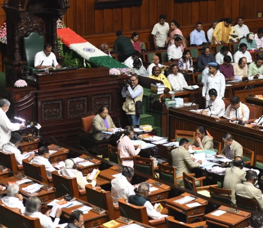 சிறுவர்களுக்கு சமூக ஊடகம் தடை