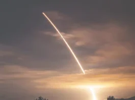 அணு குண்டுகளை சுமந்து செல்லும் அமெரிக்காவின் ஏவுகணை சோதனை