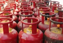 வணிக பயன்பாட்டுக்கான சிலிண்டர் விலை உயர்வு