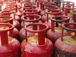 வணிக பயன்பாட்டுக்கான சிலிண்டர் விலை உயர்வு