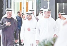 துபாய் மாலில் யுஏஇ அதிபர், இளவரசர் உலா