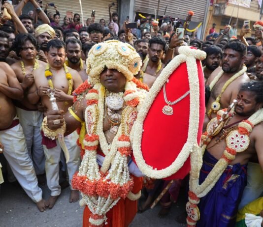 பச்சை கரகம்