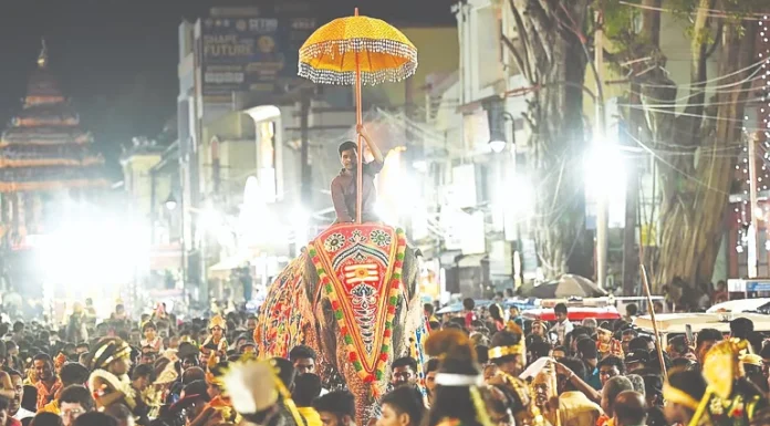 மதுரை மீனாட்சி அம்மன் கோயில் சித்திரை திருவிழா ஏப்.19-ம் தேதி தொடக்கம்