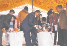 நேபாளத்தில் அரசியல் கட்சிகளுக்கு அதிர்ச்சி கொடுக்கும் இளைஞர் படை