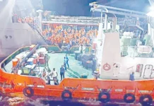 ஈரான் போர் கப்பலில் இருந்து 208 வீரர்களை மீட்ட இலங்கை கடற்படை