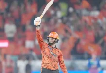 கேம் சேஞ்சர்: அதிரடியால் டெல்லி அணியை பந்தாடிய அபிஷேக் சர்மா