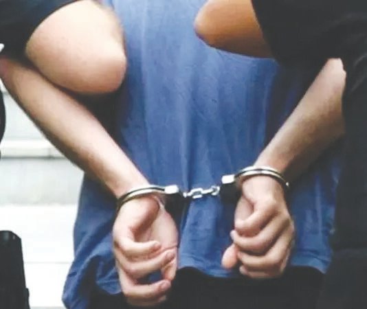 ரூ.5 கோடி தங்கம் பறிமுதல் – 5 பேர் கைது