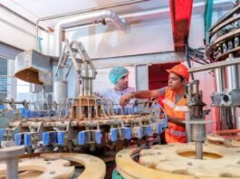 2,800 ஊழியர்கள் பணிநீக்கம்