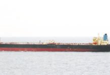 இந்தியா வந்த டேங்கர் கப்பல் சீனா நோக்கி பாதை மாறியது