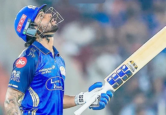 குஜராத்தை 100 ரன்களில் சுருட்டிய மும்பை இந்தியன்ஸ்