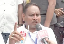 ஹுமாயூன் கபீர் குற்றச்சாட்டு