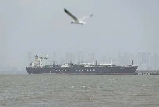 ஈரான் கச்சா எண்ணெய் கப்பல் இந்திய துறைமுகங்களில் நிறுத்தம்