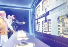 குஜராத்தில் ரூ.3,300 கோடியில் செமி கண்டக்டர் ஆலை