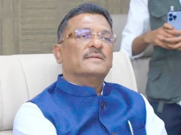 மகாராஷ்டிராவில் ஆட்டோ, டாக்ஸி ஓட்டுநர்களுக்கு மராத்தி மொழி தெரிந்திருக்க வேண்டும்