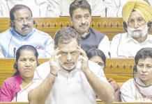 “பெண்களின் பின்னால் அரசியல் செய்வது வெட்கக்கேடானது” – ராகுல் விமர்சனம்