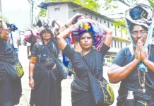 சபரிமலை வழிபாட்டுக்கு எதிரான தீர்ப்பு – நாளை விசாரிக்கிறது