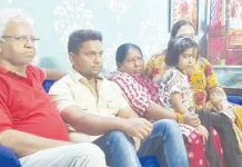 சிறையில் 50 நாட்கள், ஓட்டலில் 25 நாட்கள், பேருந்தில் 19 மணி நேரம்