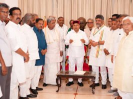 புதிய முதலமைச்சராக புதன்கிழமை டி.கே.சிவகுமார் பதவியேற்பு