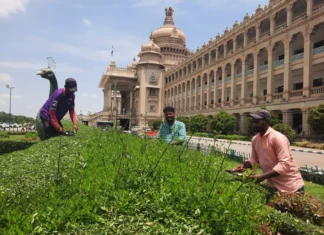 புதிய அமைச்சர்கள் தேர்வு