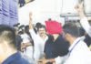 படிப்பை பாதியில் விட்ட லயோலா கல்லூரியிலேயே வெற்றிச் சான்றிதழ் பெற்ற விஜய்