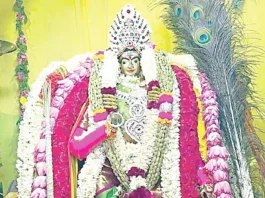 பச்சை பட்டில் காட்சியளித்த மங்கலதேவி கண்ணகி